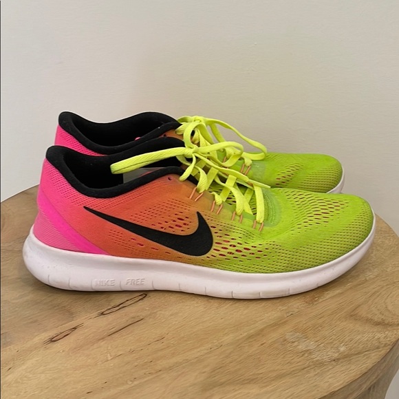 Neon Nike Free RN running sneakers Size 8 - Picture 3 of 6